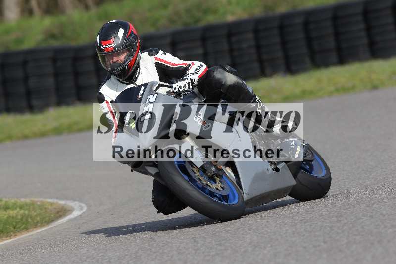 /Archiv-2023/06 10.04.2023 Moto Club Anneau du Rhin/Blanc-Novice/132